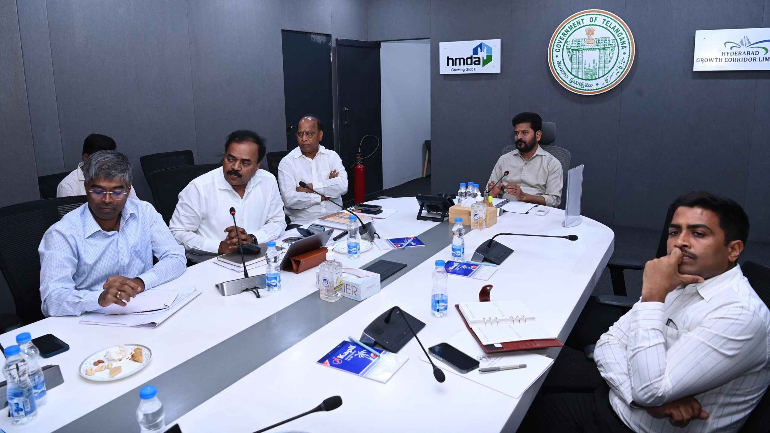 Housing and drinking water supply in Hyderabad