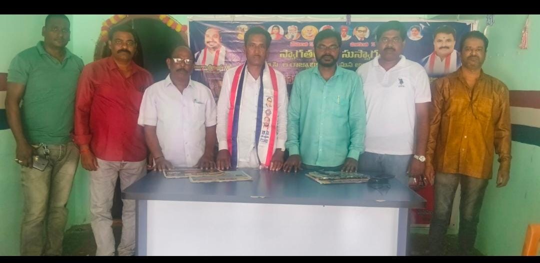 Burra Someshwar Goud Strike on 42% reservation