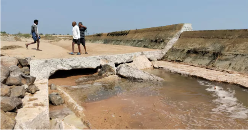 Karimnagar check dam demolished on Mainar