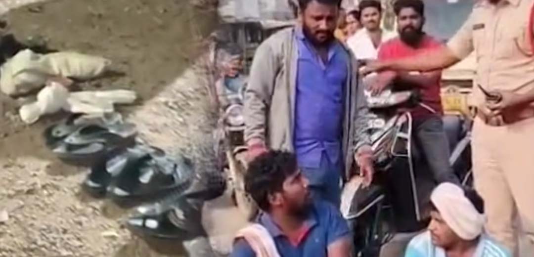 Farmers protesting for Urea