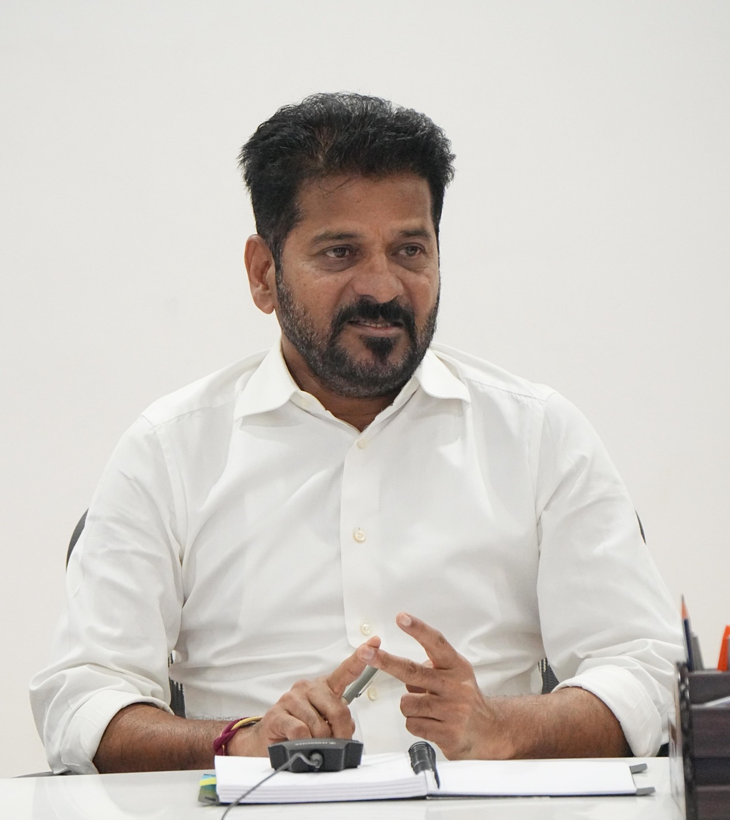 telangana-employees-health-scheme-cashless-treatment-health-cards