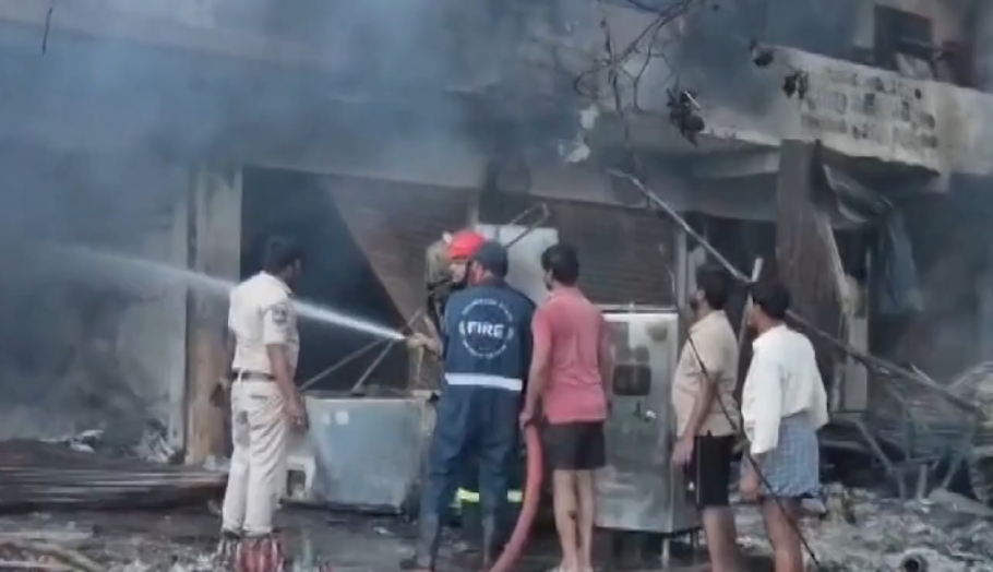 cheruvugattu-temple-nalgonda-fire-accident-shops-burnt